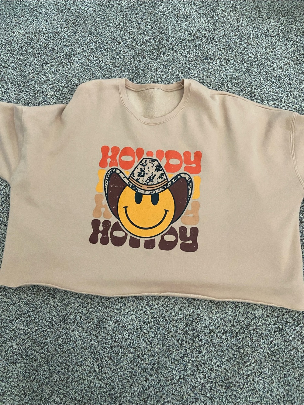 Beige 'Howdy' Smiley Cowboy Sweatshirt